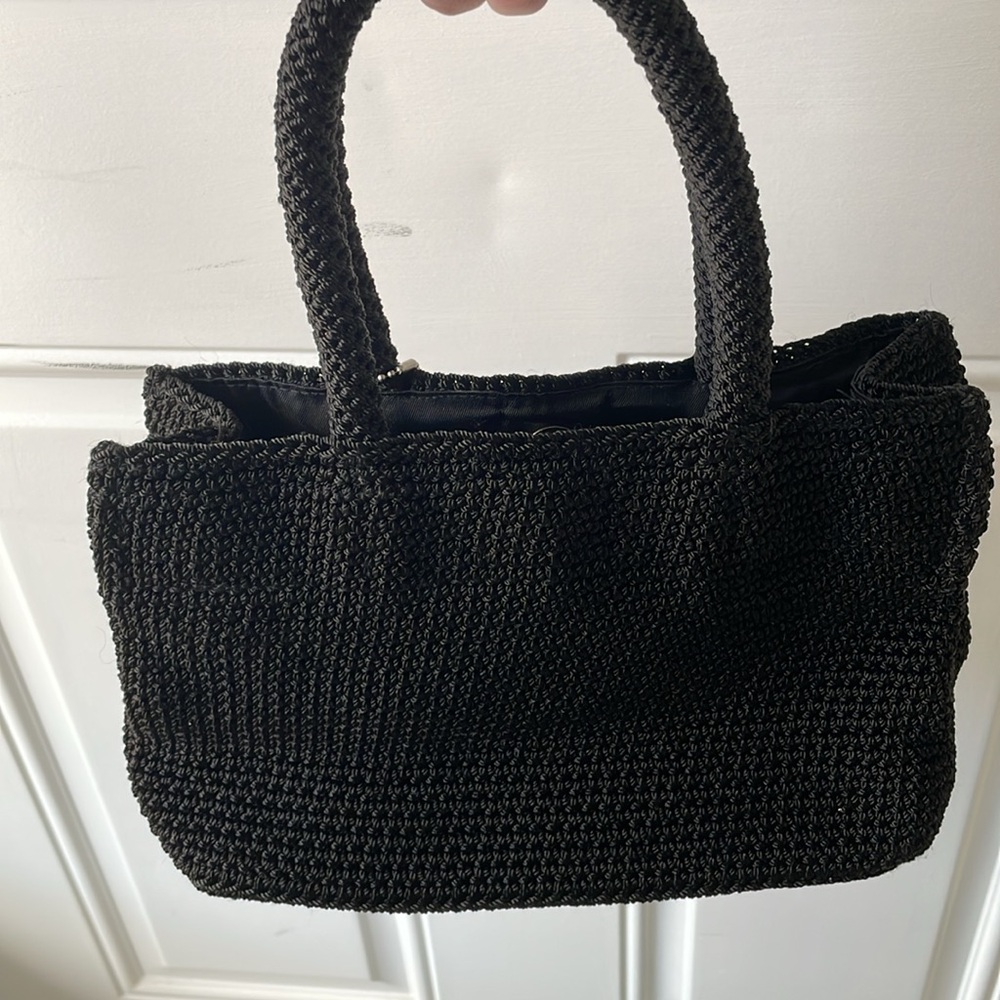 The Sak Crochet Black Double Strap Bag NWOT FREE The Sak KEYCHAIN - Picture 2 of 11